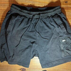 Nike Utility Shorts XL – Black Woven Techwear, Zip Pocket, Logo Patch
